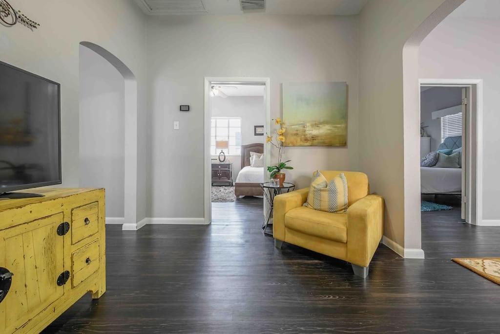 No Ho Yellow Door Bungalow Tampa Luaran gambar