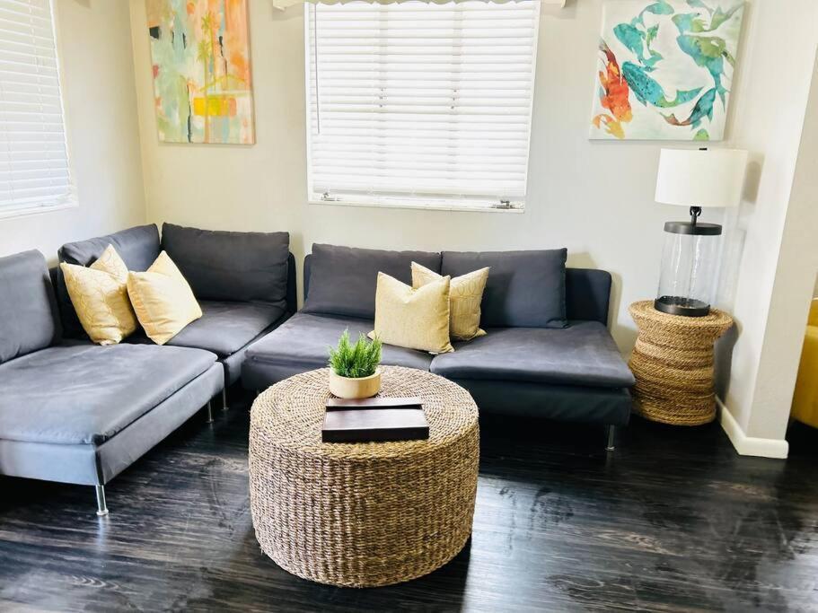 No Ho Yellow Door Bungalow Tampa Luaran gambar