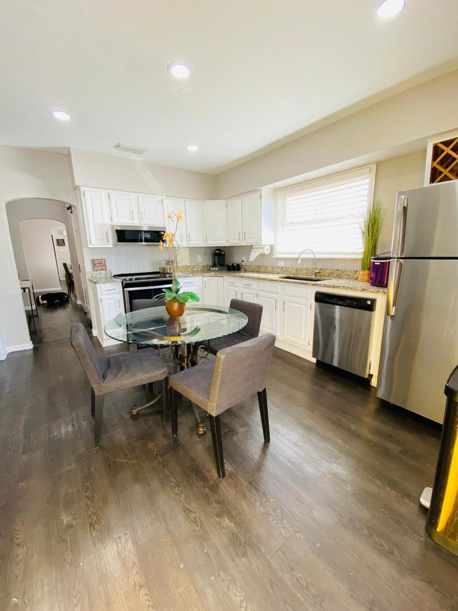 No Ho Yellow Door Bungalow Tampa Luaran gambar